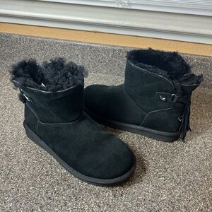 Koolaburra By Ugg Women 8 Black Suede Faux Fur Ankle Boot Casual Comfort Pull On